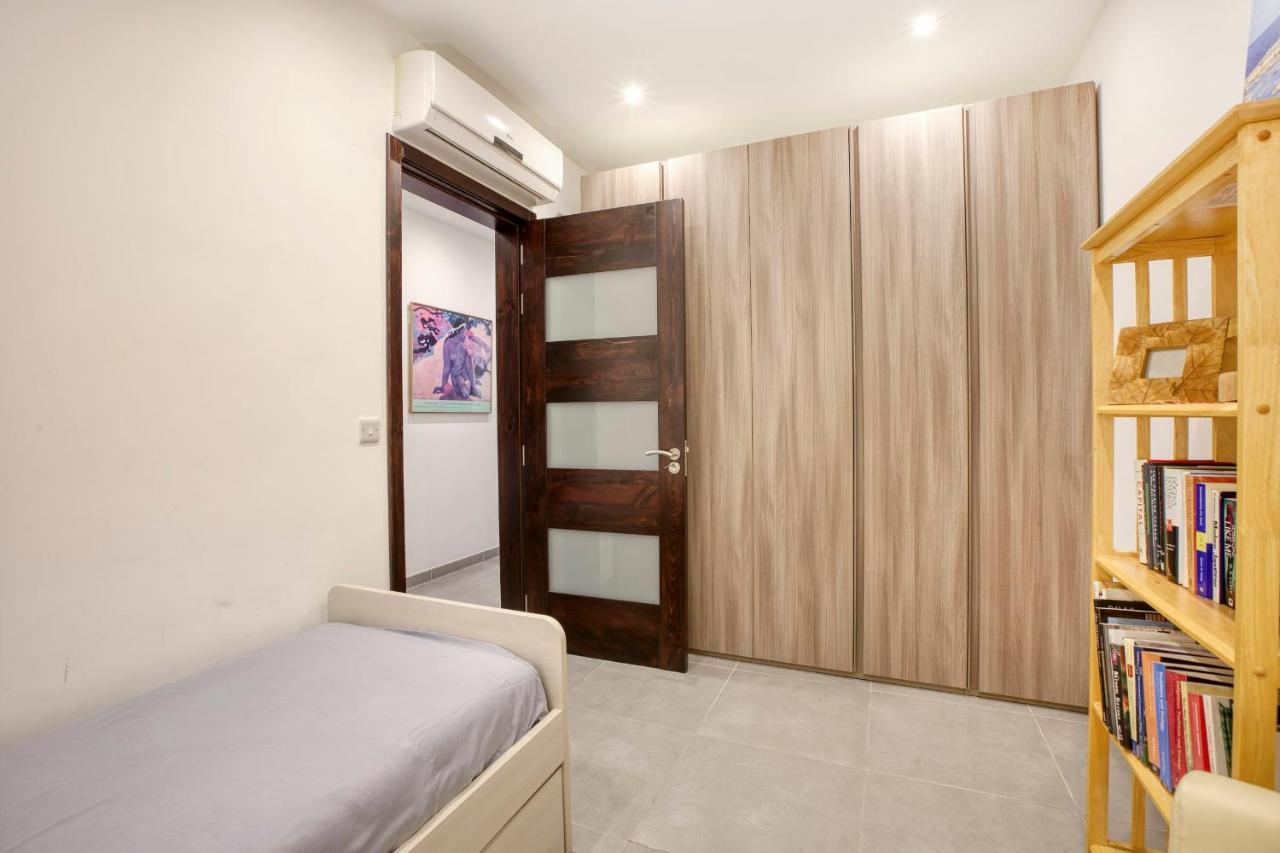 Apartment With Pool-Hosted By Sweetstay Zebbug  Exterior foto