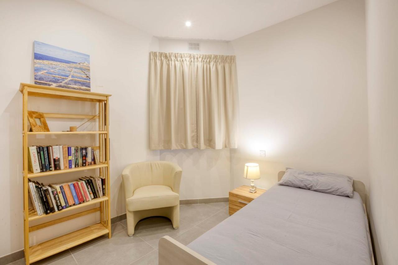 Apartment With Pool-Hosted By Sweetstay Zebbug  Exterior foto